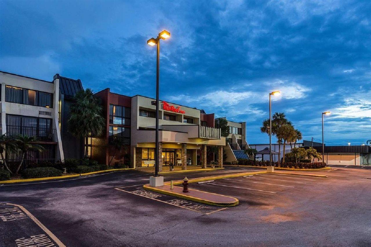 Tropical Palms Hotel Clearwater Exterior photo